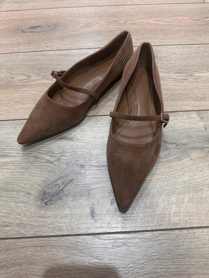 Charles & Keith