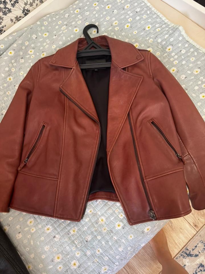 Massimo Dutti Кожаная куртка косуха
