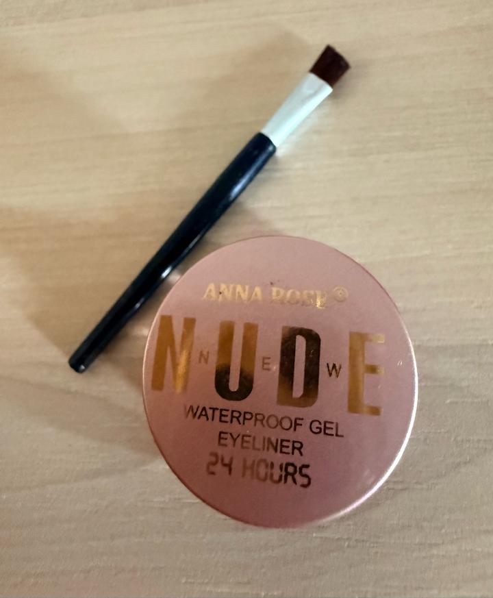 NUDE Гелевая подводка