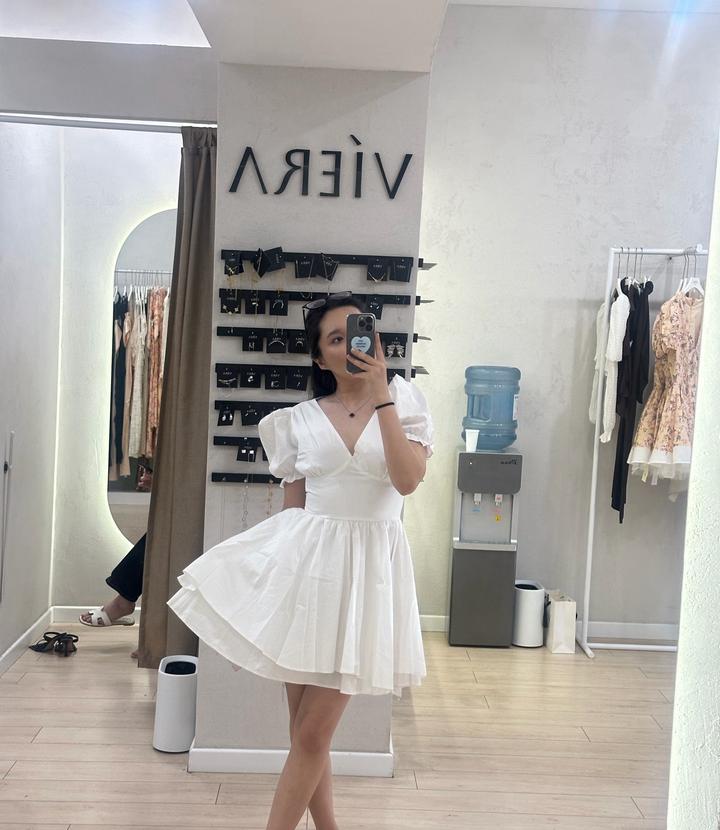 Белое платье