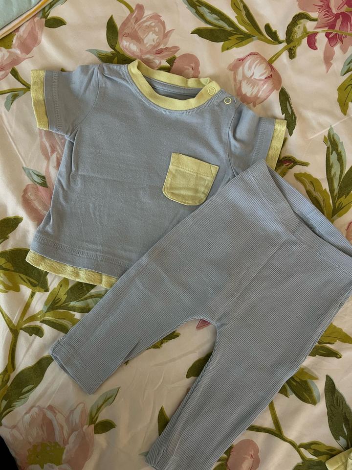mothercare костюм