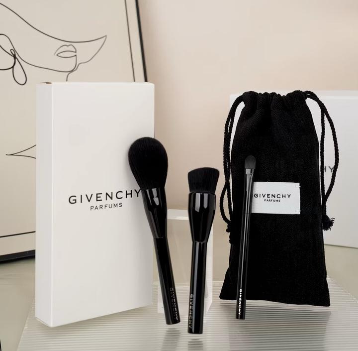 Набор кистей для макияжа Givenchy