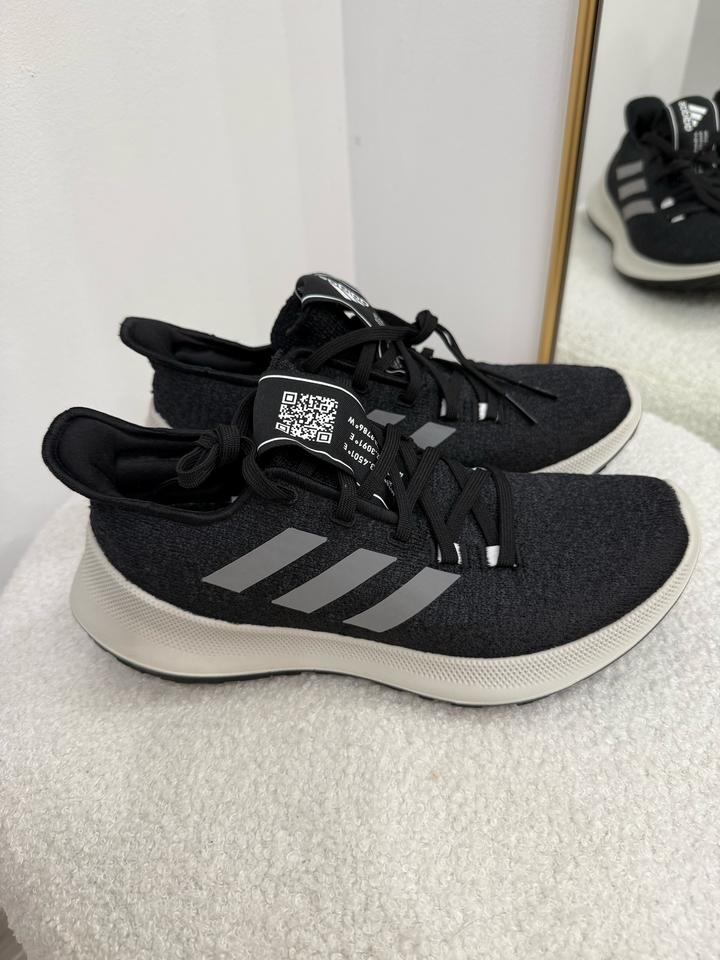 кроссовки adidas SenseBounce+