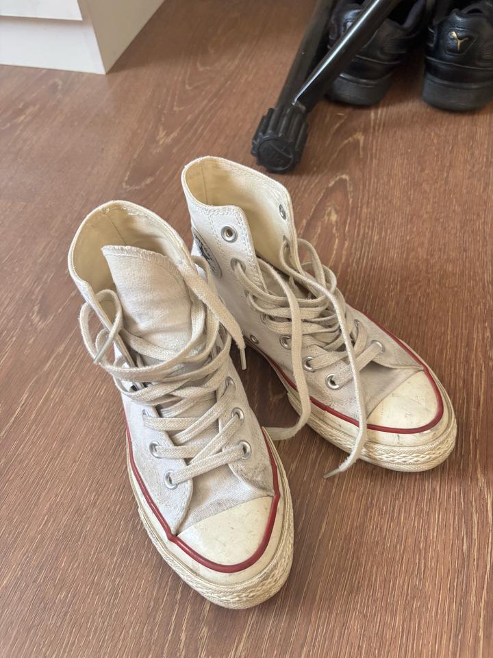 Converse