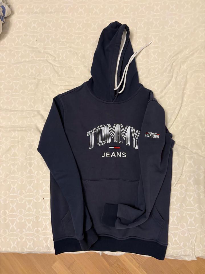 Tommy Hilfiger