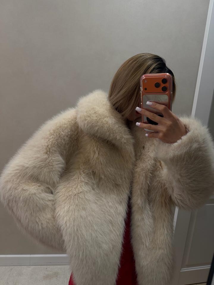 Zara Шуба