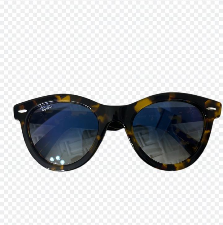 Ray-Ban