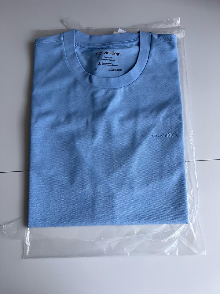 Футболка Calvin Klein