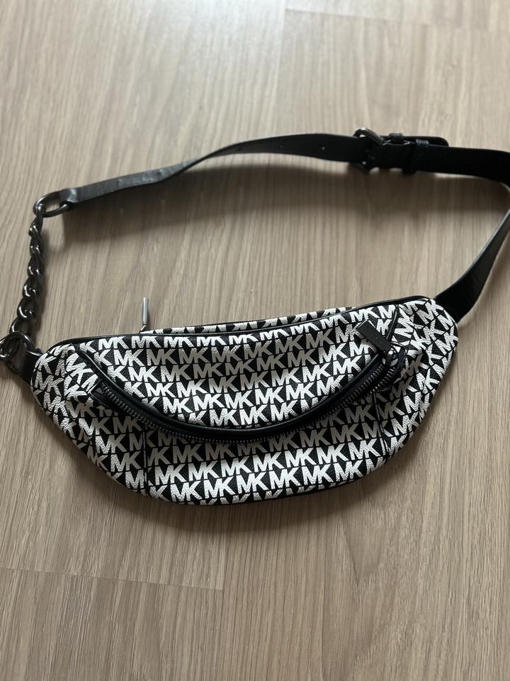 mickhael kors
