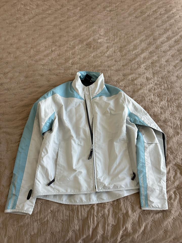 Ветровка Adidas