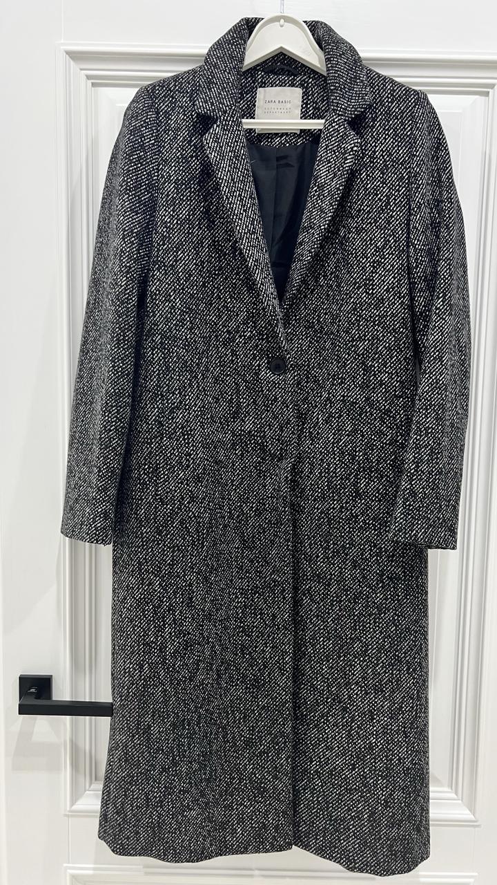 Zara Продается пальто
