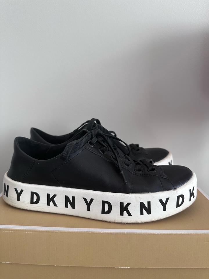 DKNY 36 размер кожа