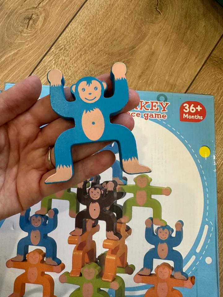 Monkey Balance Game