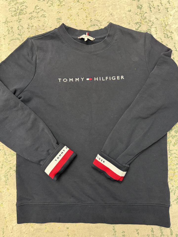 Tommy Hilfiger