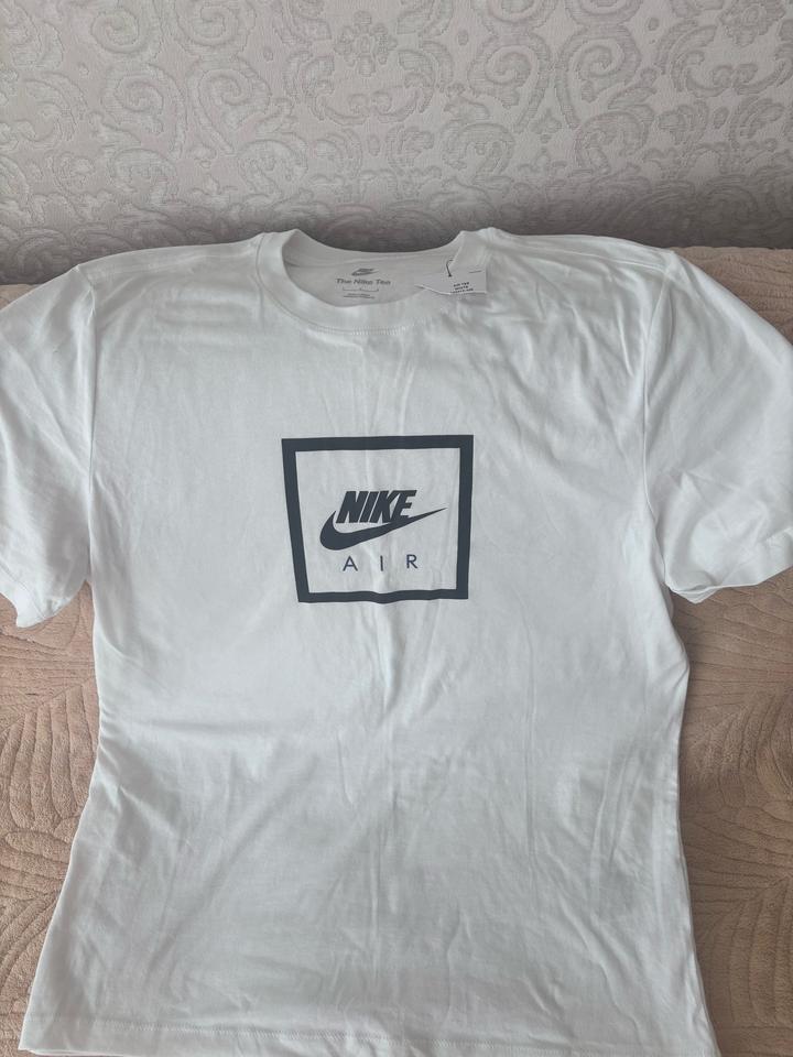 Футболка Nike