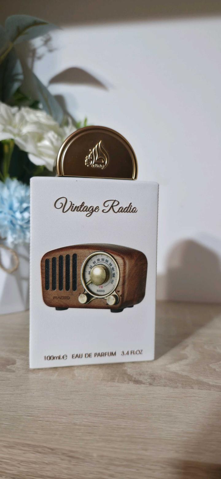 Vintage Radio Lattafa Perfumes