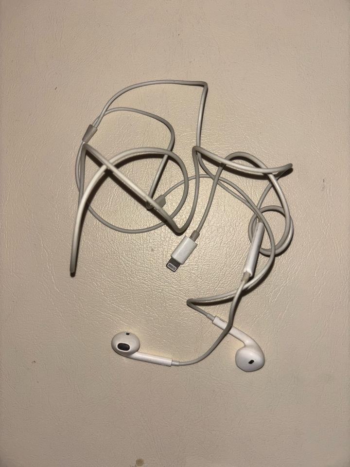 Apple Наушники