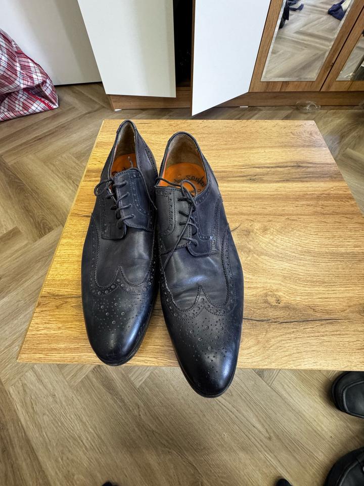 Santoni