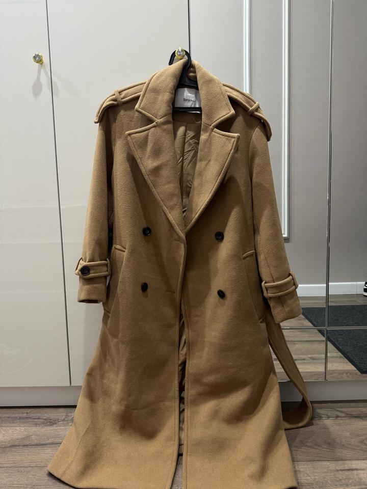 Пальто Bershka