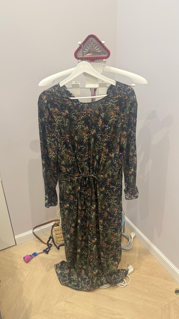 Платье ZARA с цветочным принтом