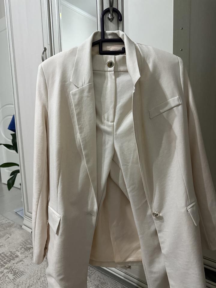 M Made In Italy Женский брючный костюм