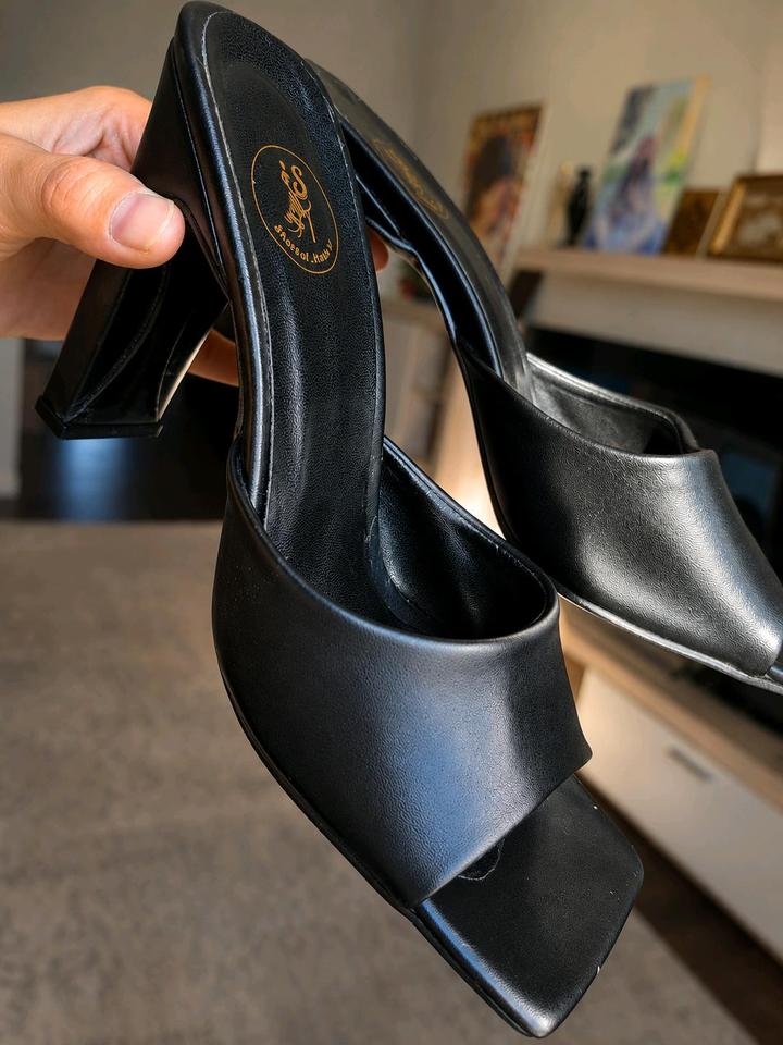 sharbat shoes