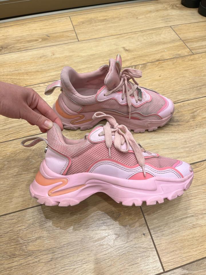 Steve Madden