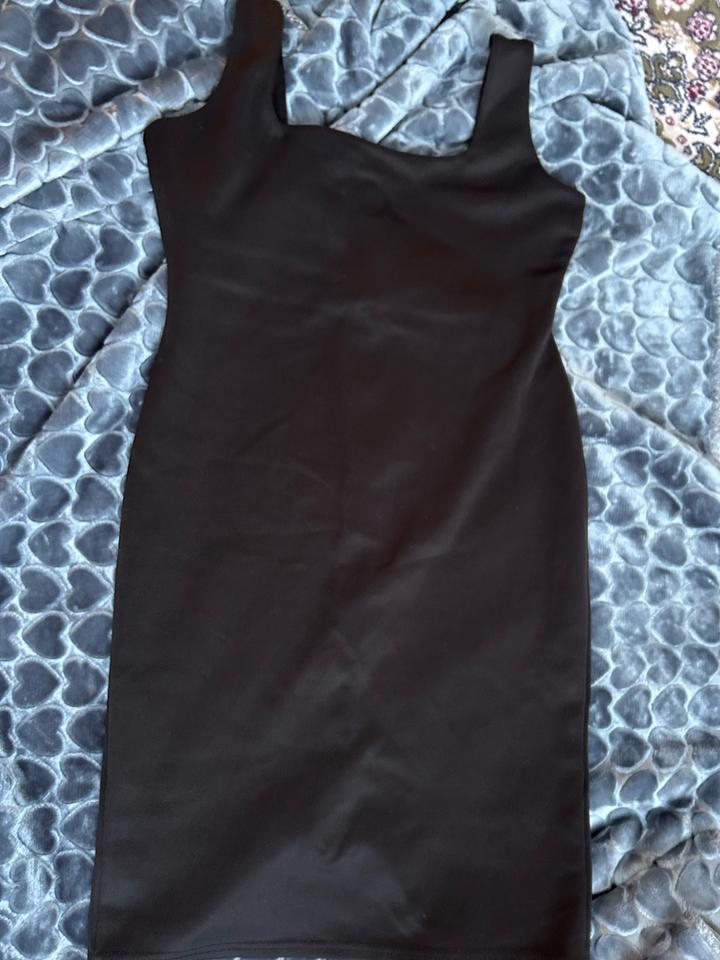 Missguided Платье