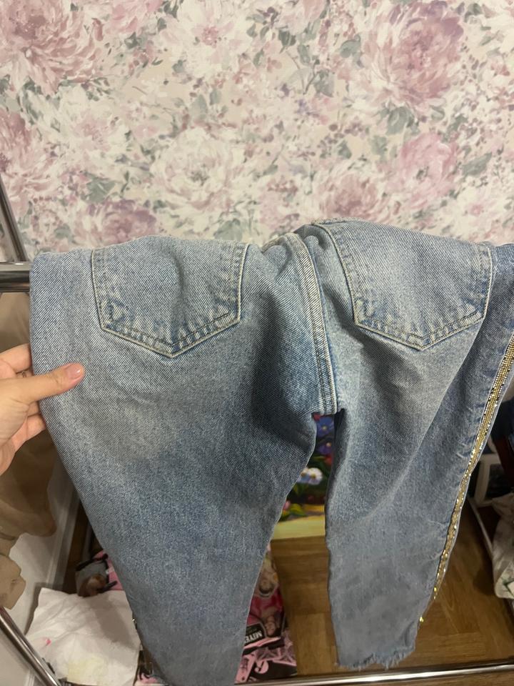 Zara Джинсы со стразами