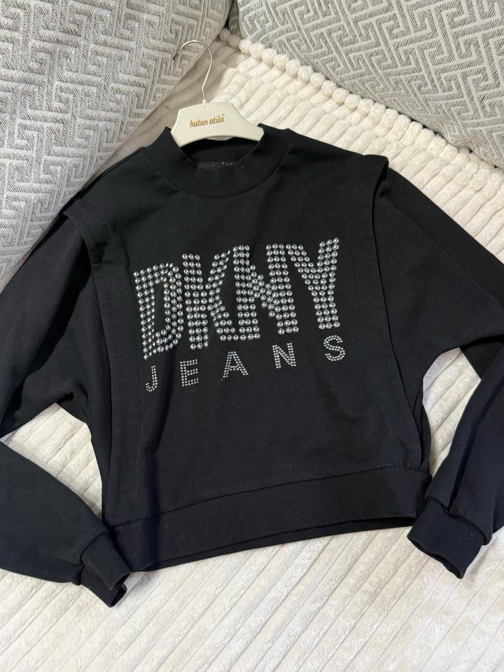 DKNY