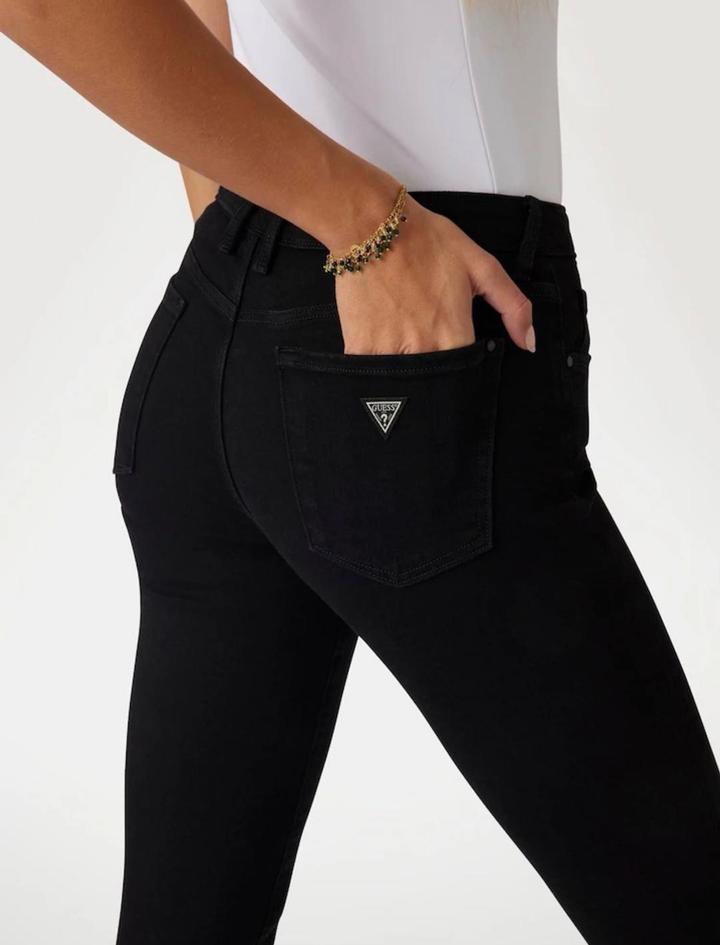 Джинсы Guess