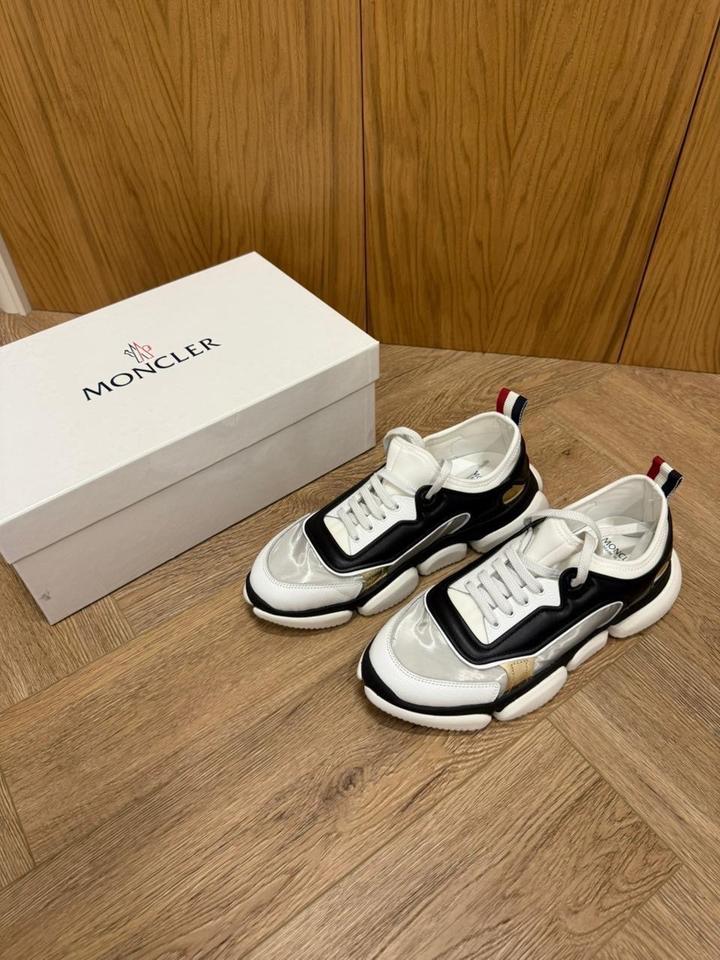 Moncler