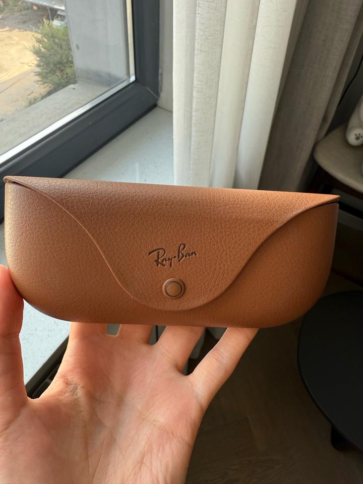 Ray-Ban