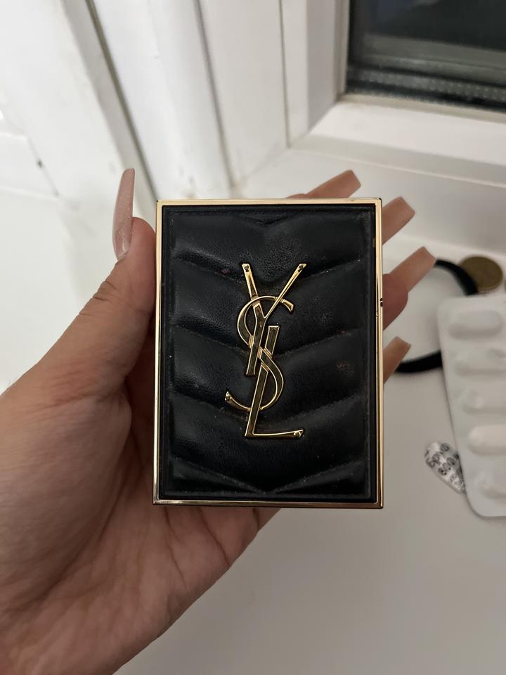Тени для век Yves Saint Laurent Couture Mini Clutch