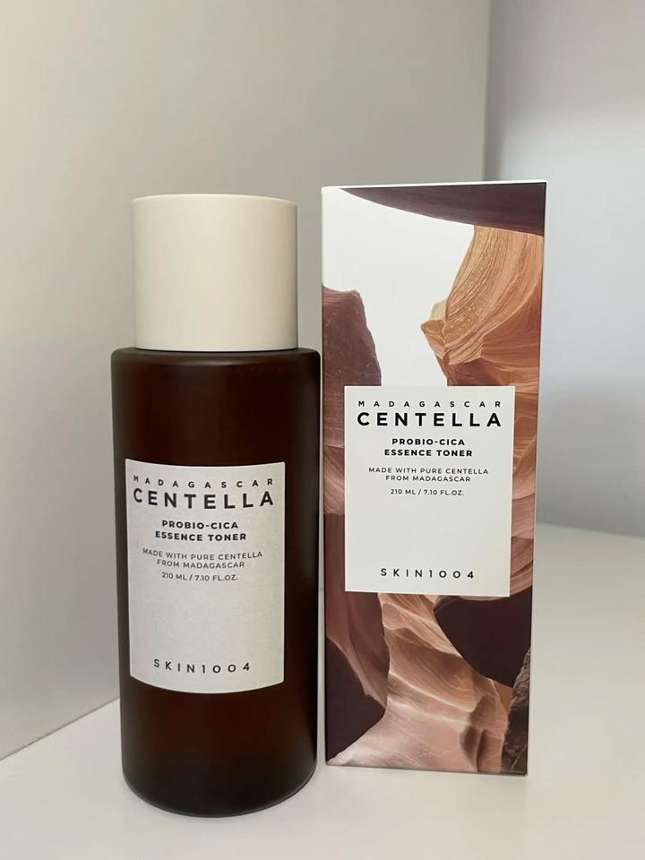 SKIN1004 Madagascar Centella Probio-Cica Essence Toner