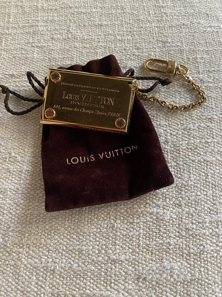 Брелок Louis Vuitton с чехлом и цепочкой
