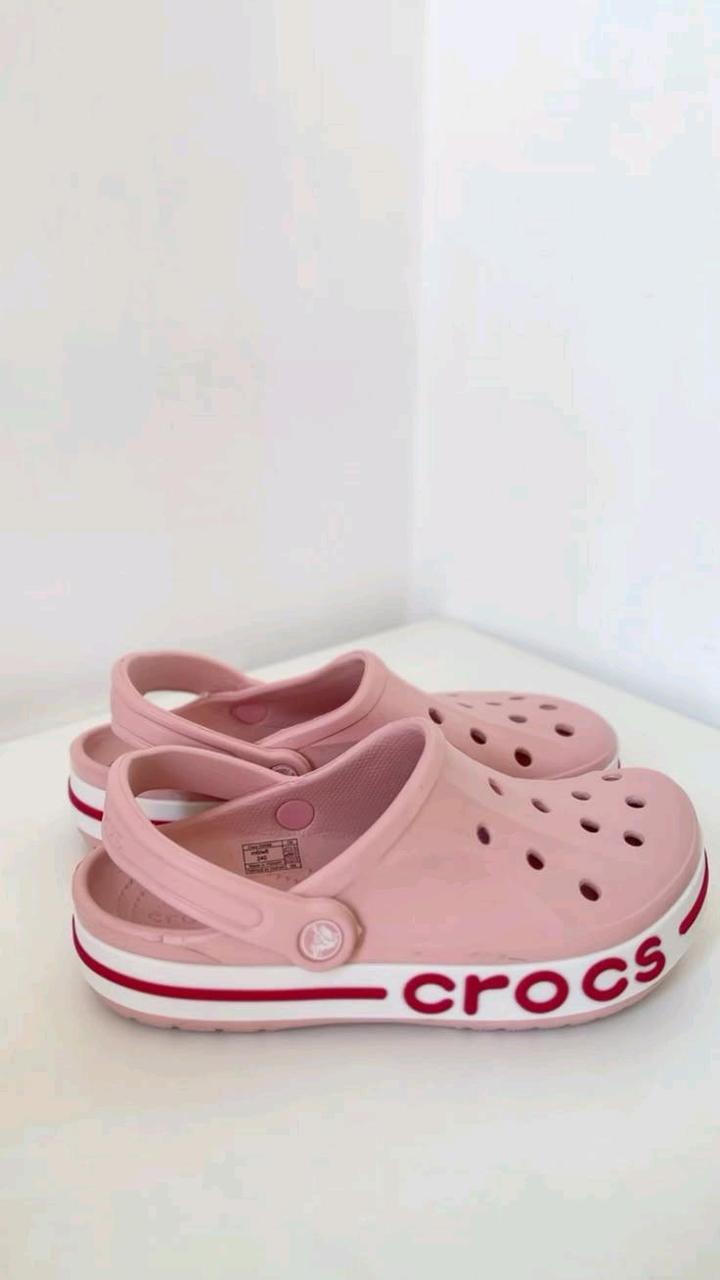 Crocs Продаю кроксы