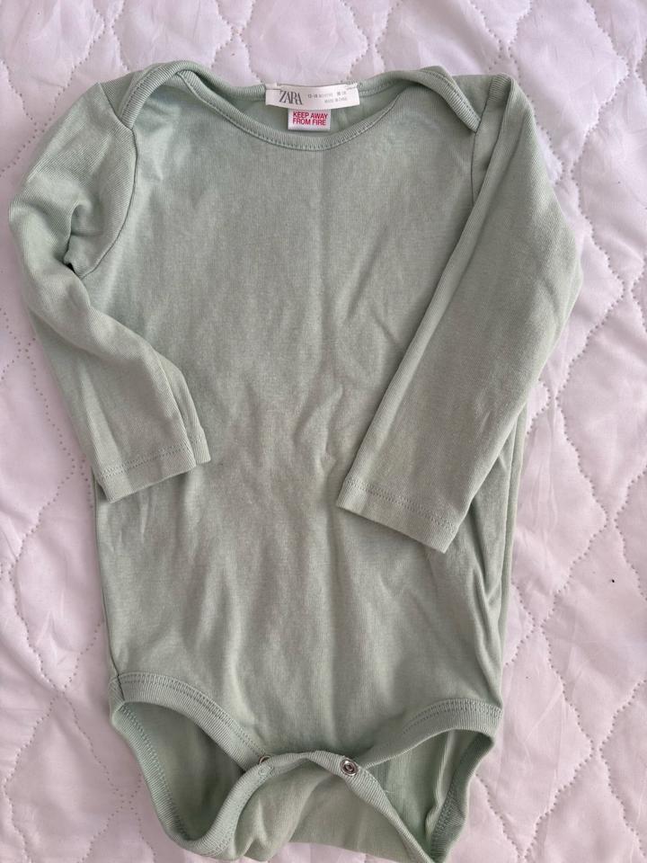 Zara Продам бодики зара