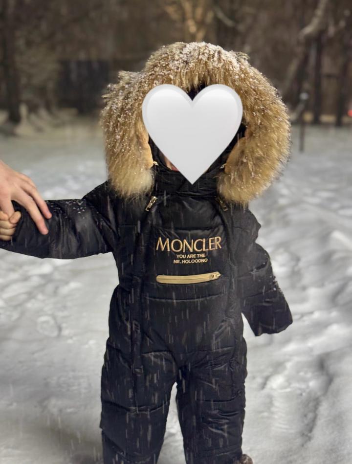 Зимний комбинезон Moncler