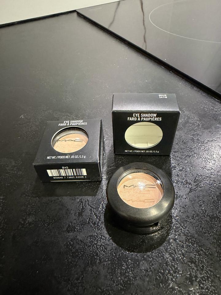 Тени для век MAC Grain Satin