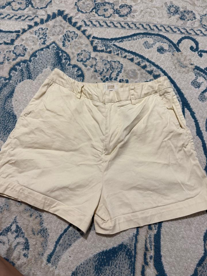 SCOTCH & SODA