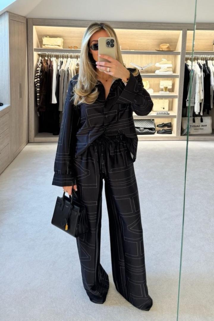 Костюм Clothe
