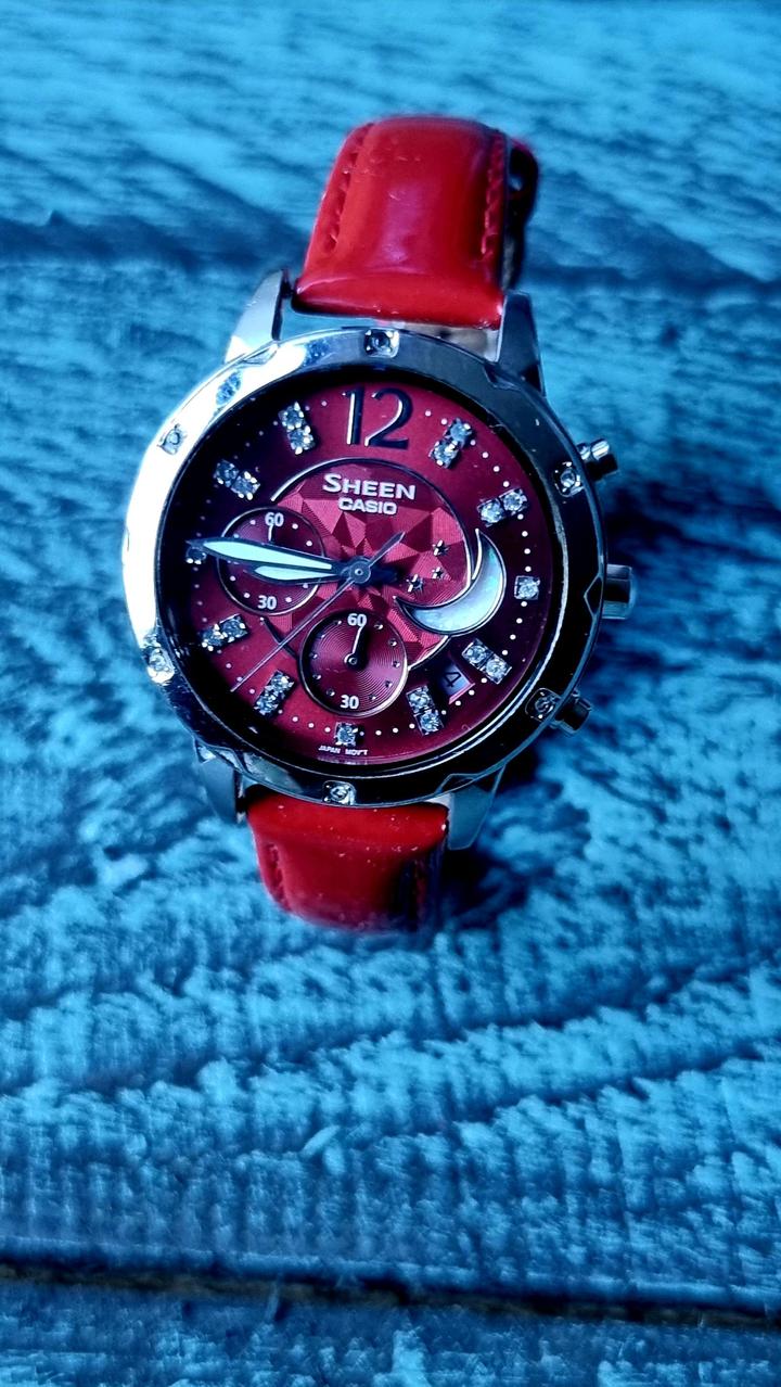Брендовые женские часы Casio Sheen оригинал, отличное состояние.