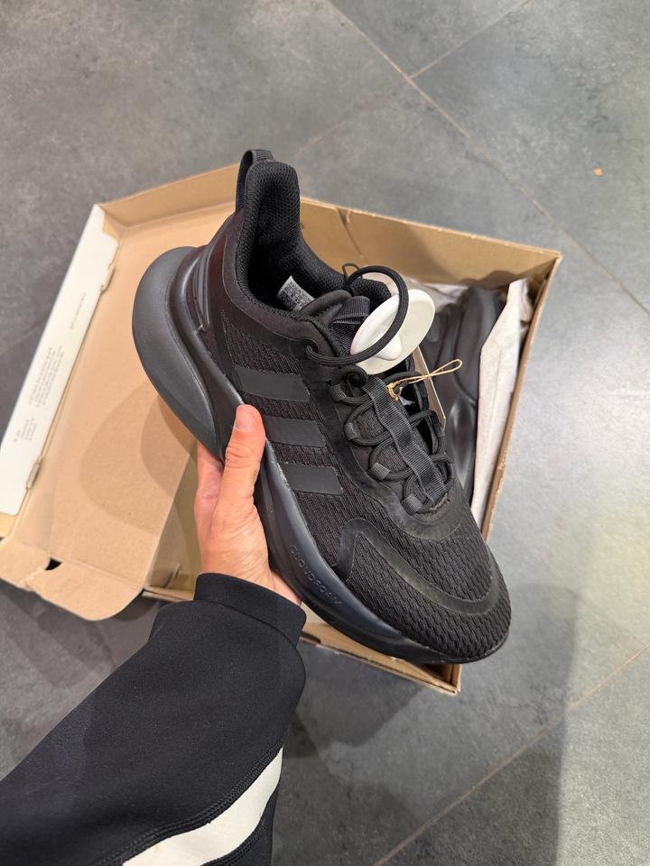 Кроссовки adidas