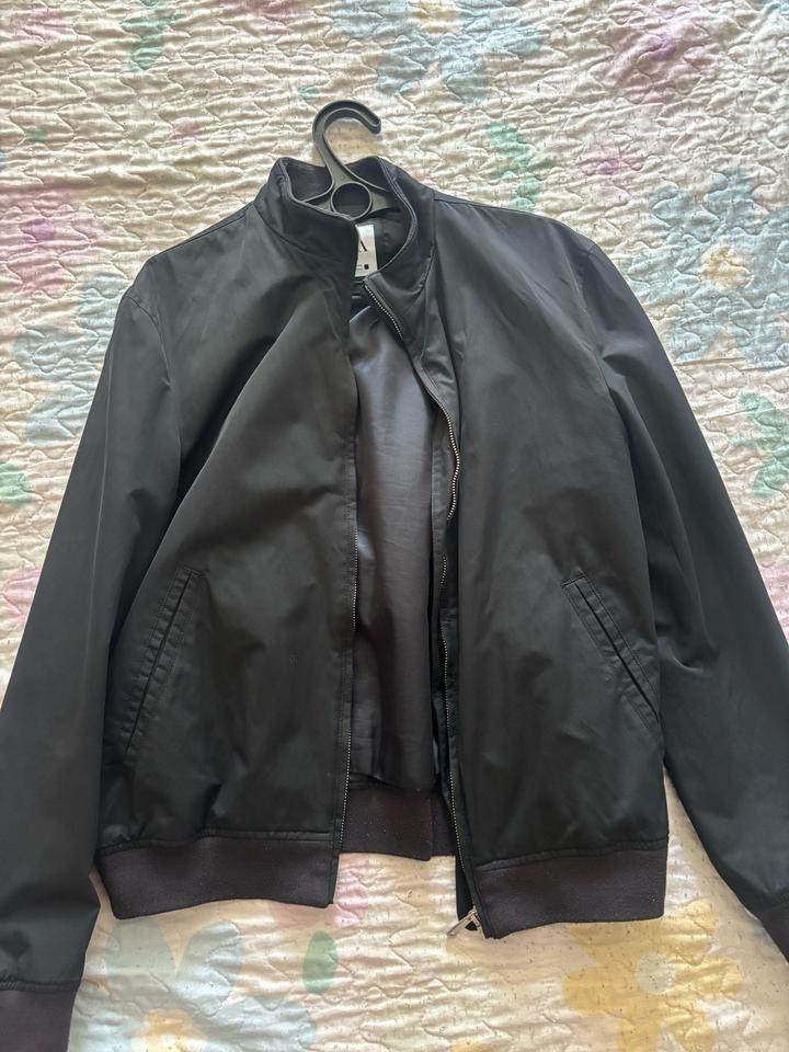 Бомбер ZARA