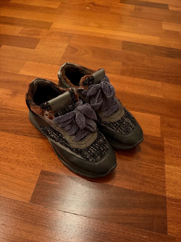 Santoni