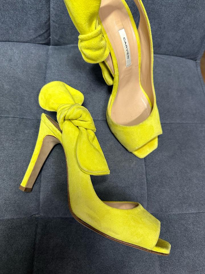 Босоножки от Carven