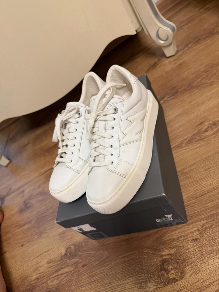 ZADIG&VOLTAIRE
