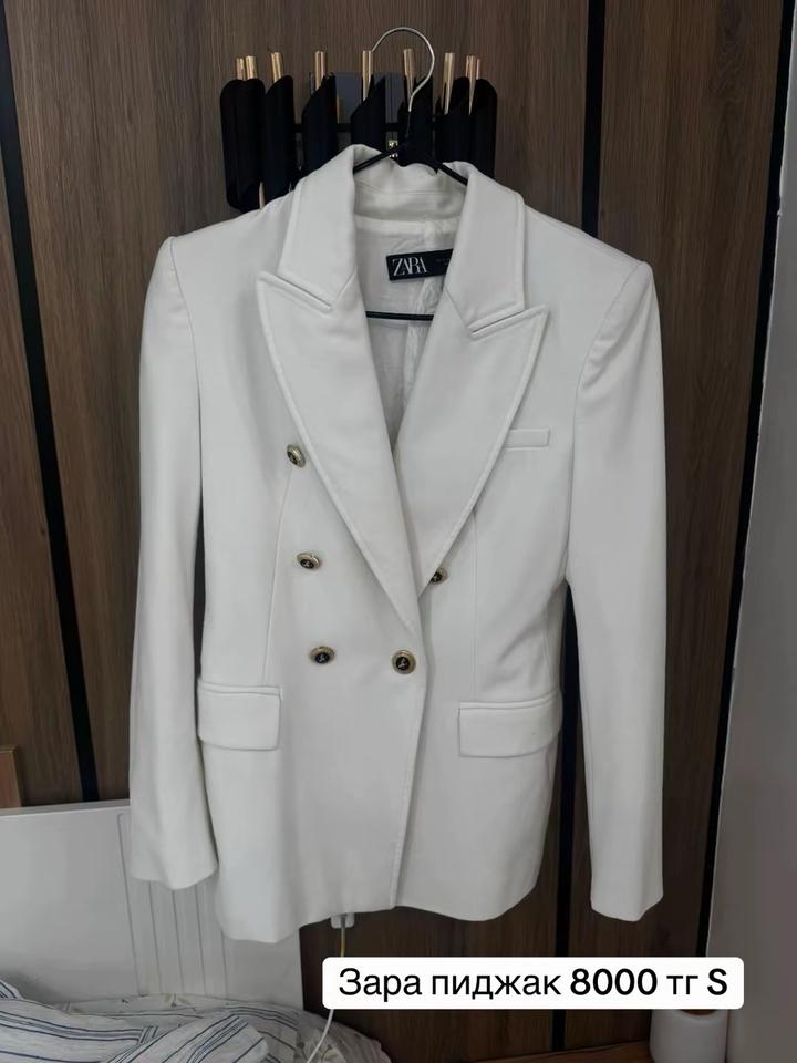 Двубортный пиджак Zara