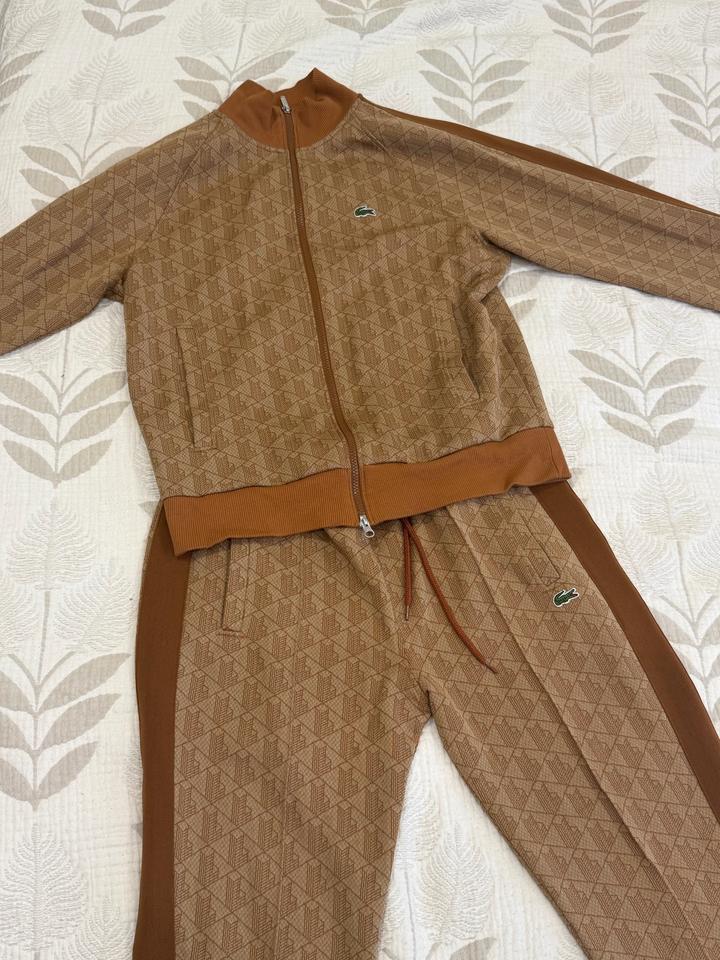 Спортивный костюм Lacoste